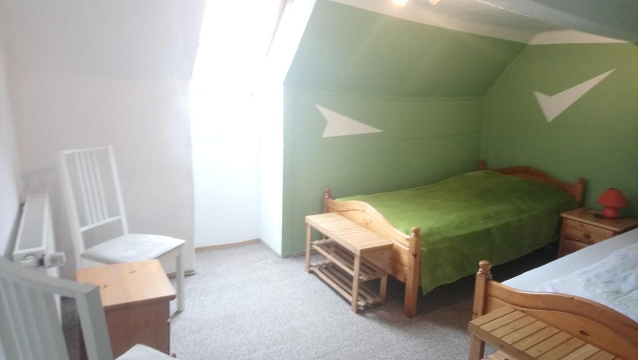 Neukalener Stadthaus Zum Alten Schmied Esterno foto