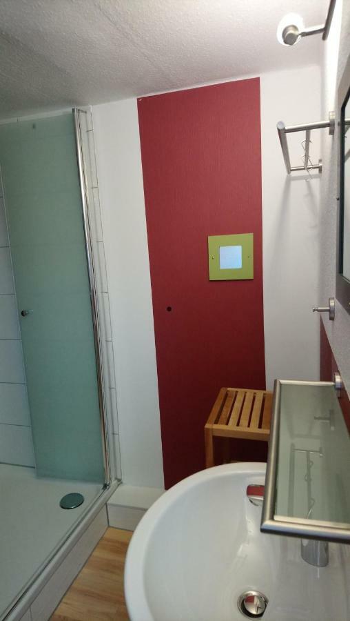 Neukalener Stadthaus Zum Alten Schmied Esterno foto